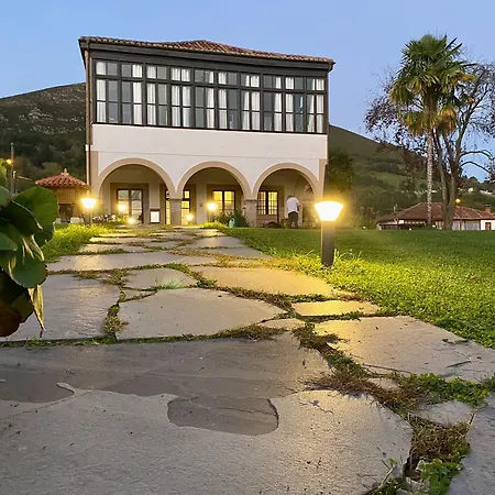 Hotel La Venta De Miyares - Casa De Indianos *