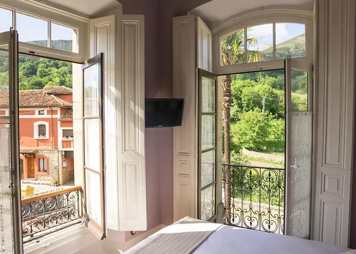 Hotel La Venta De Miyares - Casa De Indianos